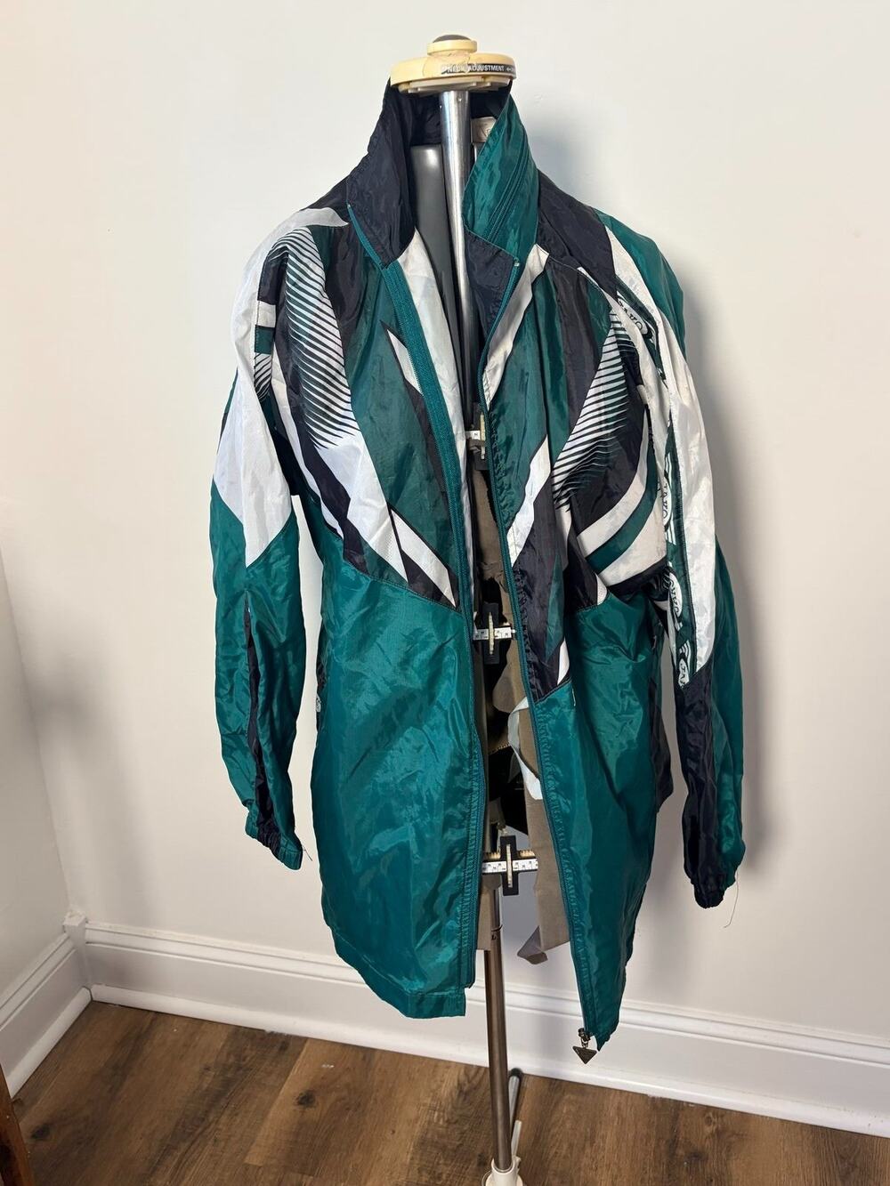 Vintage JAKO Sport Teal Black White Colorblock Windbreaker Jacket Full Zip